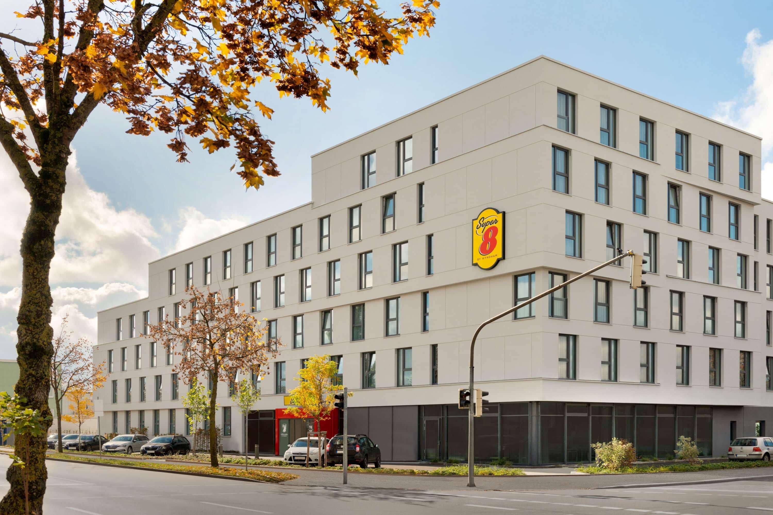 Super 8 By Wyndham Augsburg Exterior foto